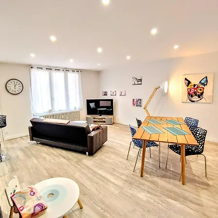 Halte, Proche Notre-dame