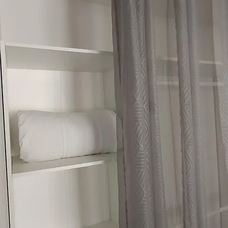 Halte, Proche Notre-dame