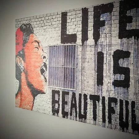 Halte, Proche Notre-dame Apartment *