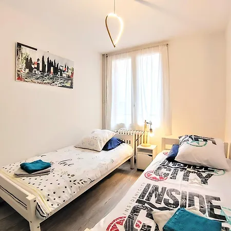 Halte, Proche Notre-dame Apartment *